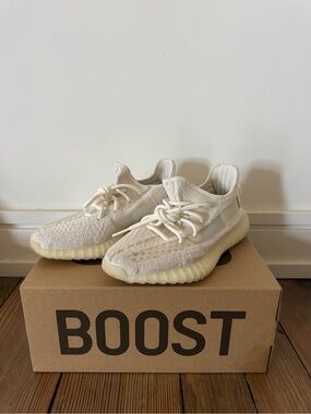 Adidas Yeezy Boost 350 V2 “Bone” – Size 7